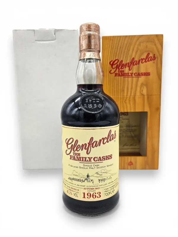 Glenfarclas – 1963/2013 49 Year Old The Family Casks #3540 Release A13 (70cl, 42.2%)