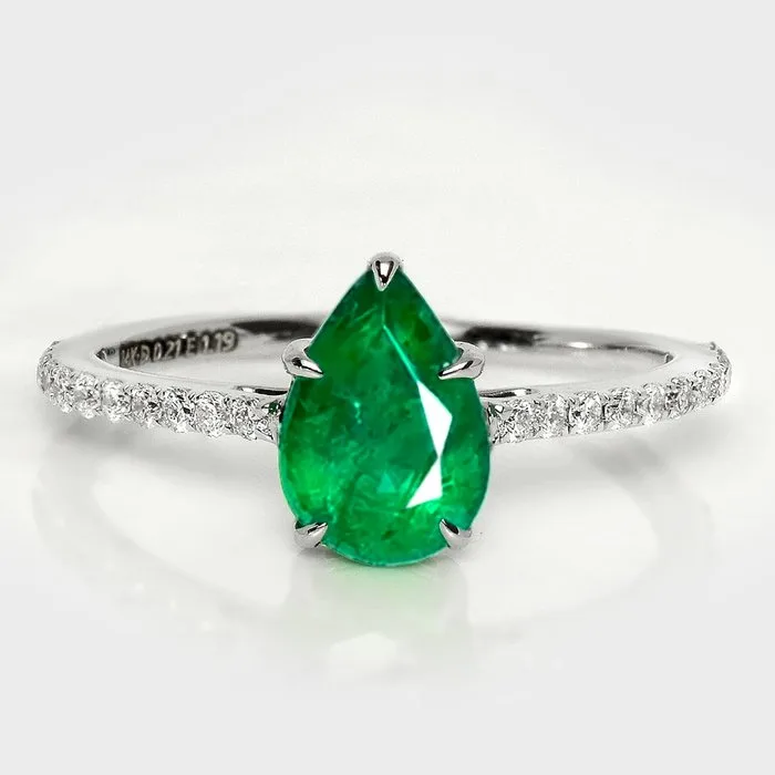 Ring - 14 kt. IGI 1.19 ct Zambia Green, White gold - 1.40ct. tw. Emerald - Diamond