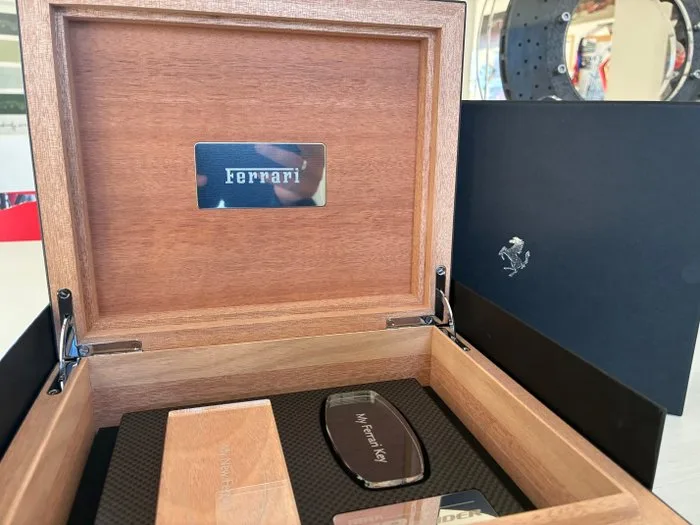 Official Delivery Kit Box for Ferrari F8 Spider - Original Vehicle Accessory (OEM) - Ferrari - F8 Spider