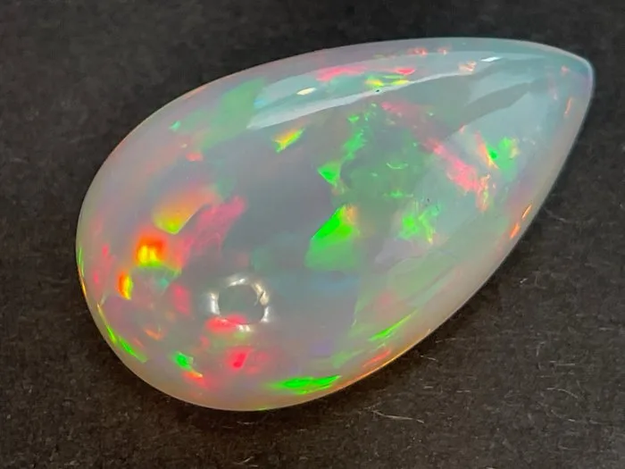 White Opal - 10.57 ct - Antwerp Laboratory for Gemstone Testing (ALGT) - FINE COLOR QUALITY