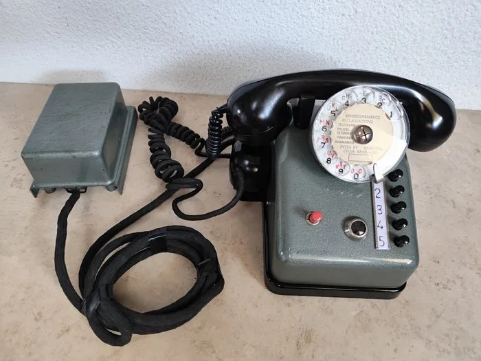 Télic - Analogue telephone - Steel - Industrial telephone with its connection box