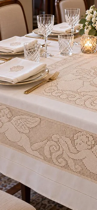 Table service for 12 - Linen