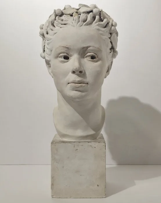 Domenico Antonio Valente (1917 - 2006) - Sculpture, Testa di dea - 48 cm - Plaster