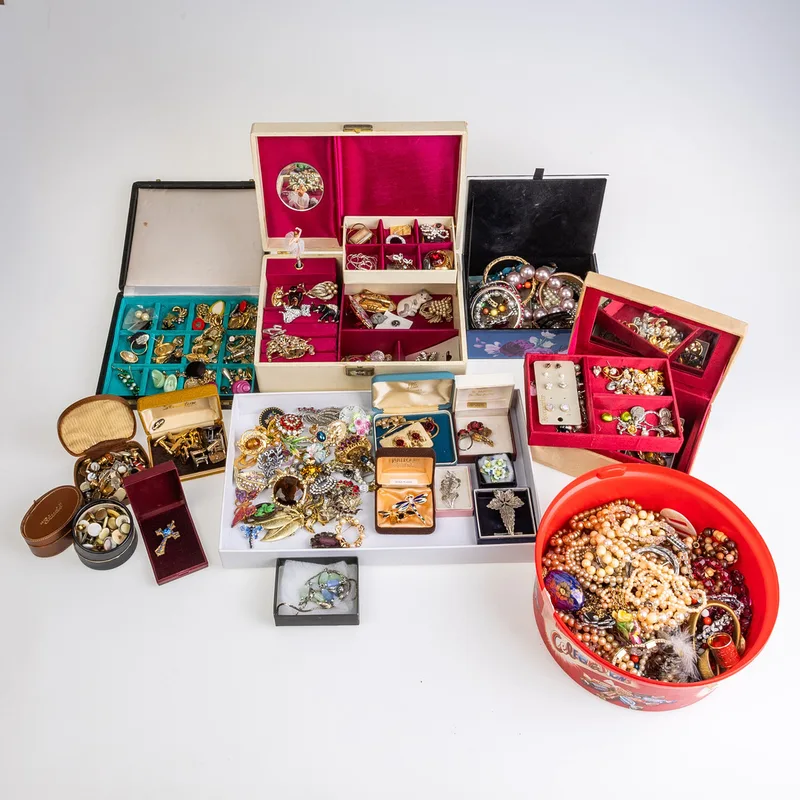 Large Collection of Costume Jewellery