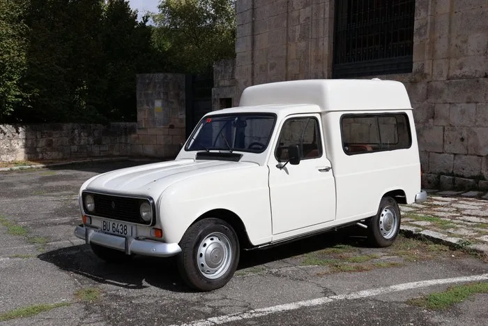 Renault - R4 - F6 Window Version - 1986