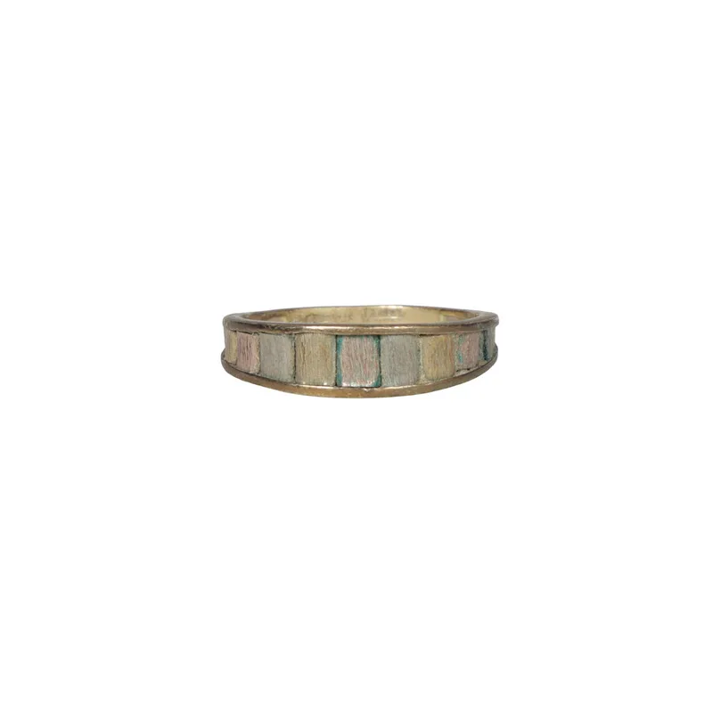 A 9 Carat Gold Ring