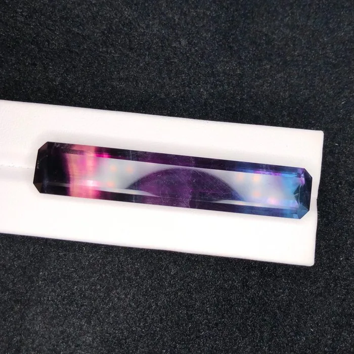 1 pcs Multicolour Fluorite - 65.64 ct - International Colored Gemstone Association (ICA GemLab) - NATURAL RAINBOW FLUORITE