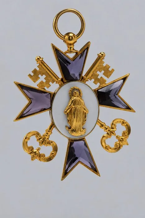 Italy - Military medal - Exceptional cross of the Chapter of Tournai in 18K gold and amethysts – Coat of arms of Pope Pius IX