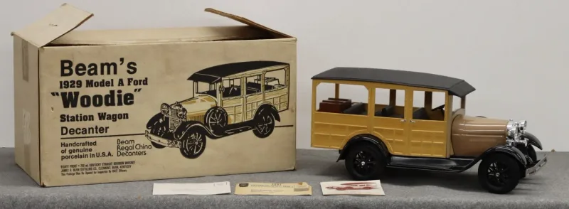 James B. Beam "Beam 100 Months Old" 8 Year Old Kentucky Straight Bourbon Whiskey in 1929 Ford Woodie Station Wagon Regal Porcelain Decanter – Distilled 1979, Bottled 1983 (75cl, 40%)