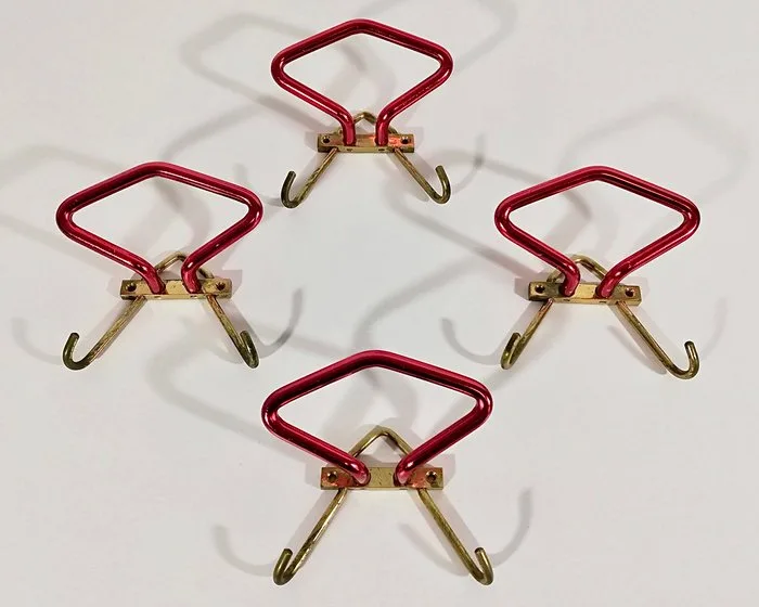 Coat rack - Gilt brass, Patinated aluminum - Set of four wall-mounted coat hooks