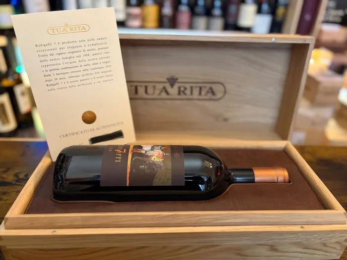 2018 Tua Rita “Redigaffi 7” Limited Edition - Toscana IGT - 1 Magnum (1.5L) - OWC & Certificate - Super Tuscans, Tuscany - 1 Magnum (1.5L)