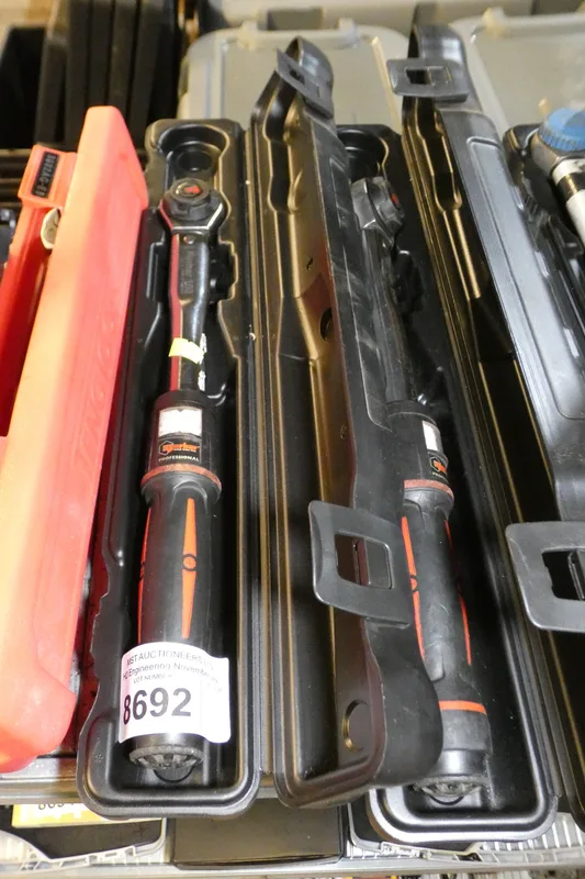 2 x Nobar 100 1/2" torque wrenches each with a black plastic carry case