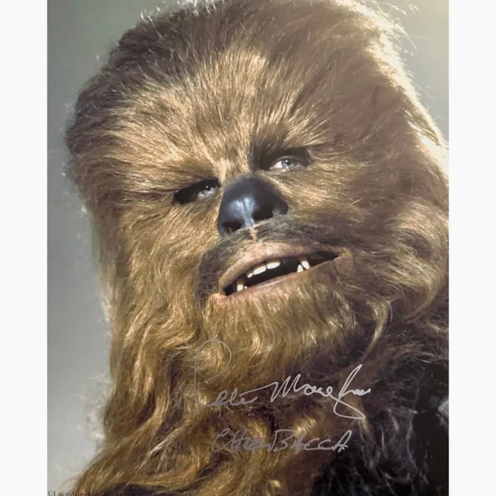 Star Wars - Signed by Peter Mayhew (+) (Chewbacca)