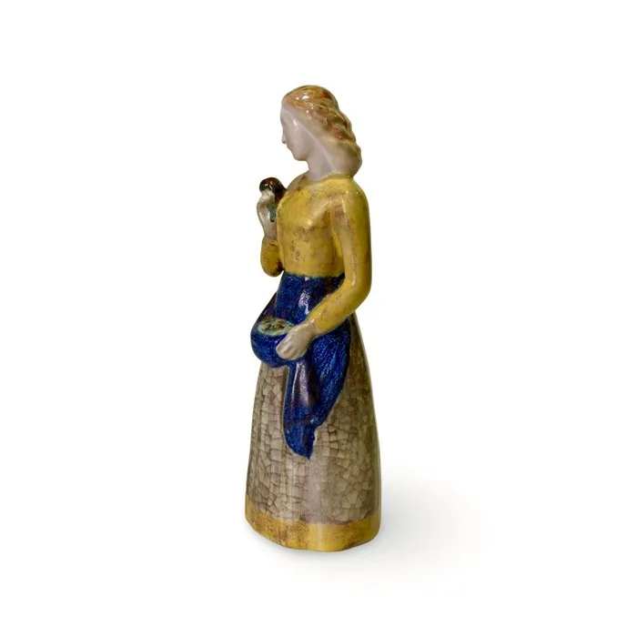 Michael Andersen & Søn - Marianne Starck - Statue, Kvinde med blomster - 24 cm - Stoneware