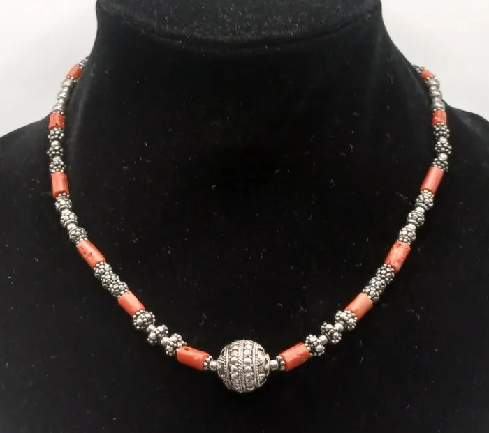 Decorative ornament - India - Coral (Corallium Rubrum)