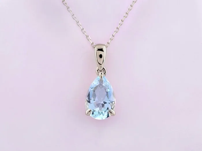 Necklace with pendant - 14 kt. White gold - 1.48ct. tw. Topaz