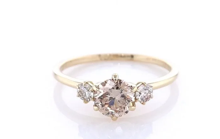 Ring - 14 kt. Yellow gold - 0.81ct. tw. Diamond (Natural coloured) - Diamond