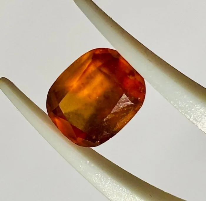 1 pcs Orange Hessonite - 3.16 ct - Antwerp Laboratory for Gemstone Testing (ALGT)