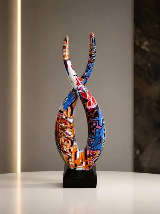 Sculpture, Modern Pop Art Statement Sculptuur – Graffiti Design – Kleurrijk Abstract - 36 cm - Resin