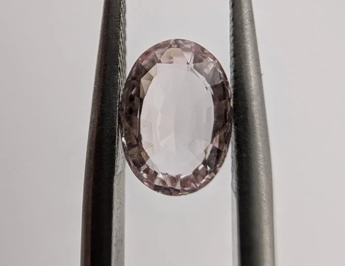 Orange, Pink Sapphire padparadscha - 1.31 ct - International Gemological Institute (IGI) - Unheated Padparadscha