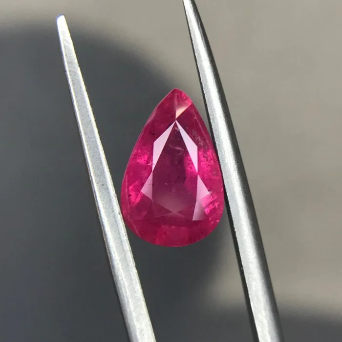 1 pcs Red, Pink Ruby - 1.96 ct - Asian Institute of Gemological Sciences (AIGS) - Unheated Ruby