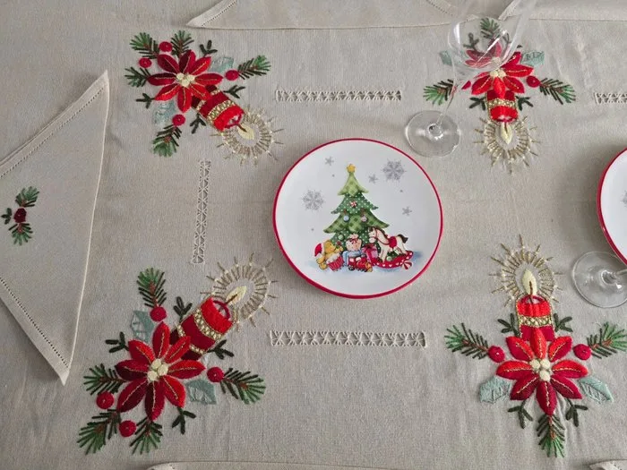 Tovaglia Natalizia ricamata a mano in canapa di lino ecrù color 6 posti tablecloth christmas - Tablecloth - 175 cm - 130 cm