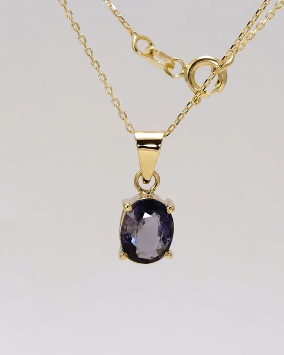 Necklace with pendant - 14 kt. Yellow gold - 1.19ct. tw. Iolite - Natural Bluish Violet