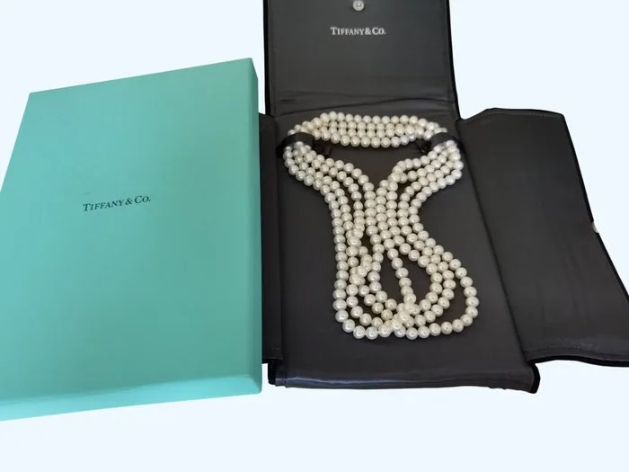 Tiffany & Co. - Necklace Silver Pearl