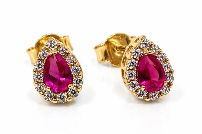 Earrings - 18 kt. Yellow gold - 1.12ct. tw. Ruby - Diamond - Made in Italy