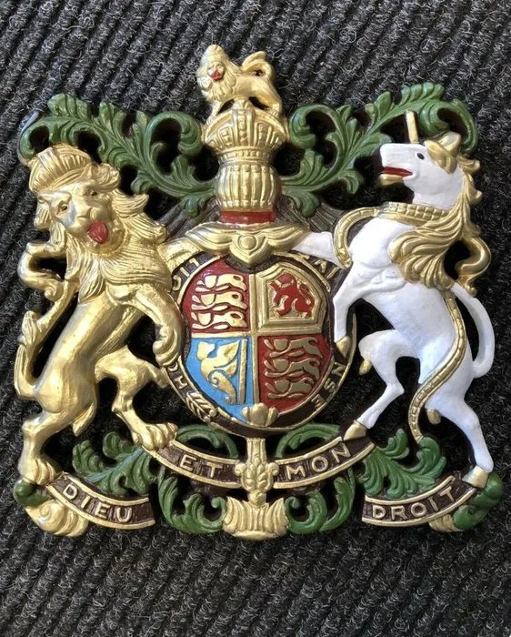 Relief, Royal Coat of Arms - 35 cm - Aluminium