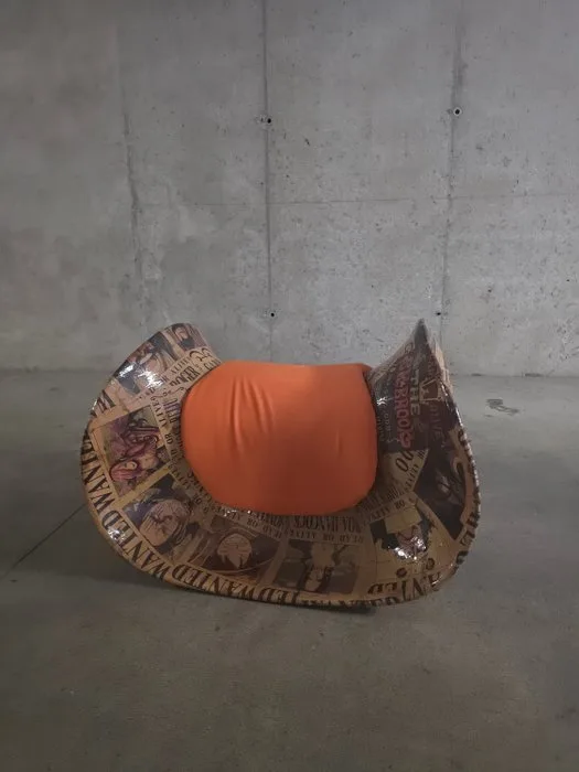 Dominic Siguang Ma & Feng Wei - Armchair - Armchair clop - Plastic, Fabric, Wood, Resin