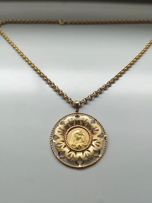 Necklace with pendant - 18 kt. Yellow gold - vintage- Vergin Mary