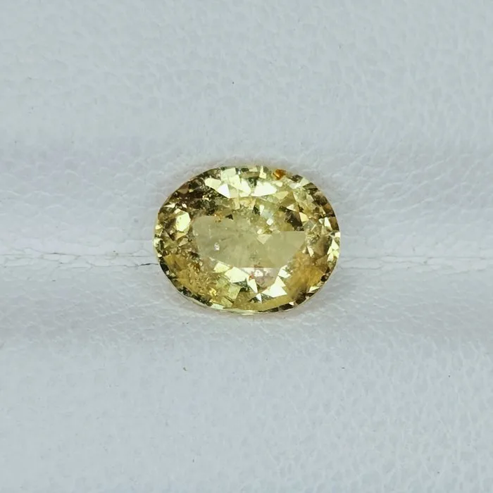 Yellow Sapphire - 2.09 ct - Gemological Science International (GSI) - Unheated Gem-Srilanka