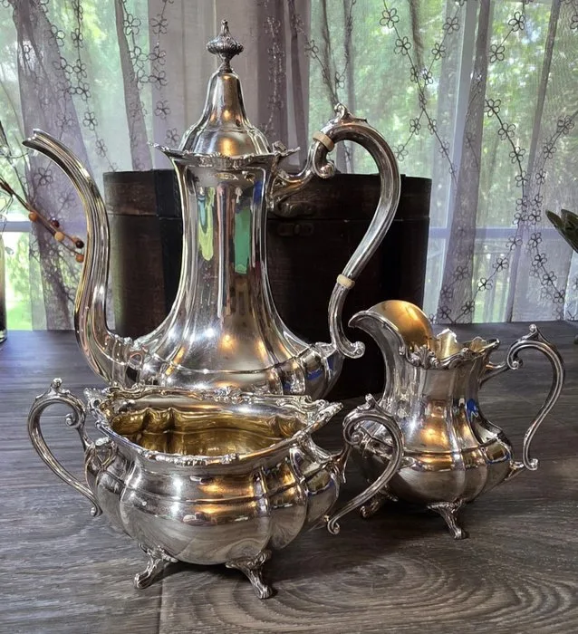 Reed & Barton - Tea service (3) - Hampton Court (D660) -.925 silver