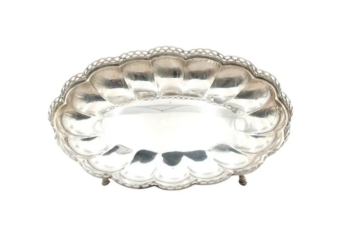 Basket -.833 silver - Pierced Gallery Rim