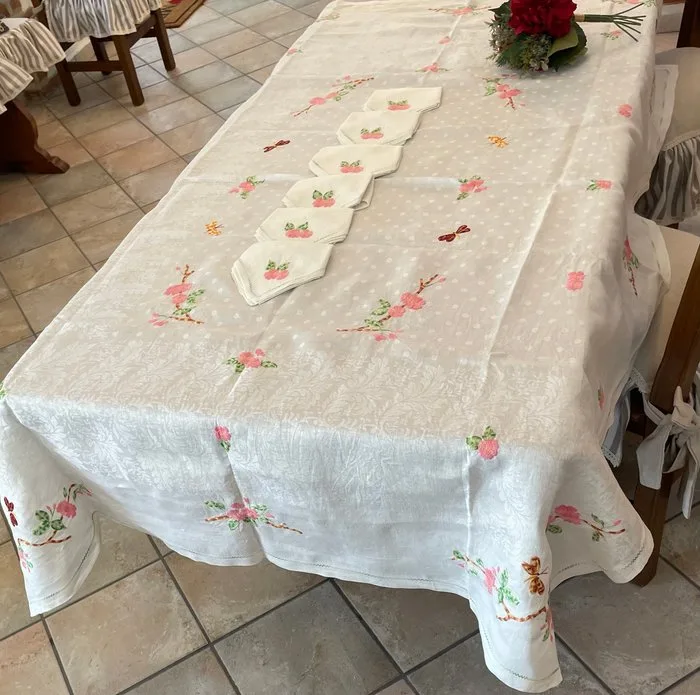 ricami fatti a mano da suore ricamatrici - Tablecloth (7) - 195 cm - 1.4 cm - Satin damask linen