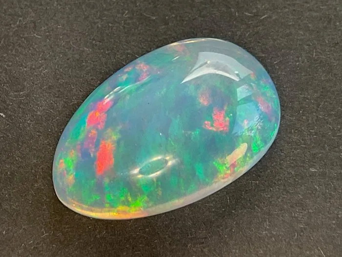 White Opal - 17.85 ct - Antwerp Laboratory for Gemstone Testing (ALGT) - FINE COLOR QUALITY