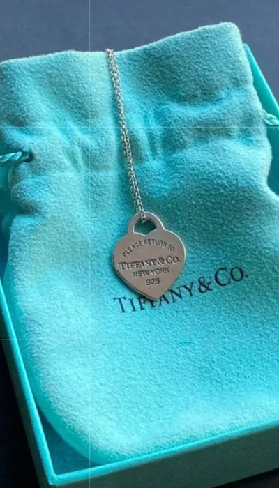 Tiffany & Co. - Necklace with pendant - Return to Tiffany Silver