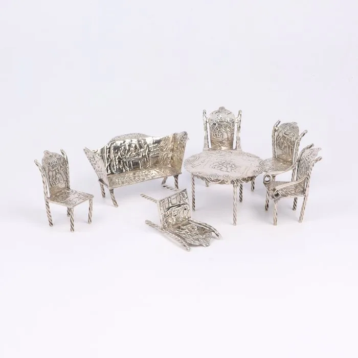 Hendrik Preijer (Hoorn 1896-1905) - Miniatuur meubels - Figurine (7) -.833 silver