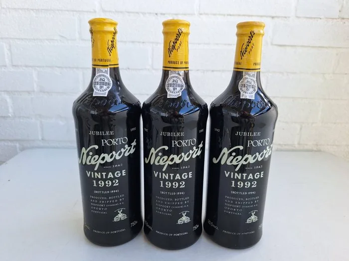 1992 Niepoort Vintage, Jubilee (1842–1992) - Vintage Port - Bottled in 1994 - Porto - 3 Bottles (0.75L)