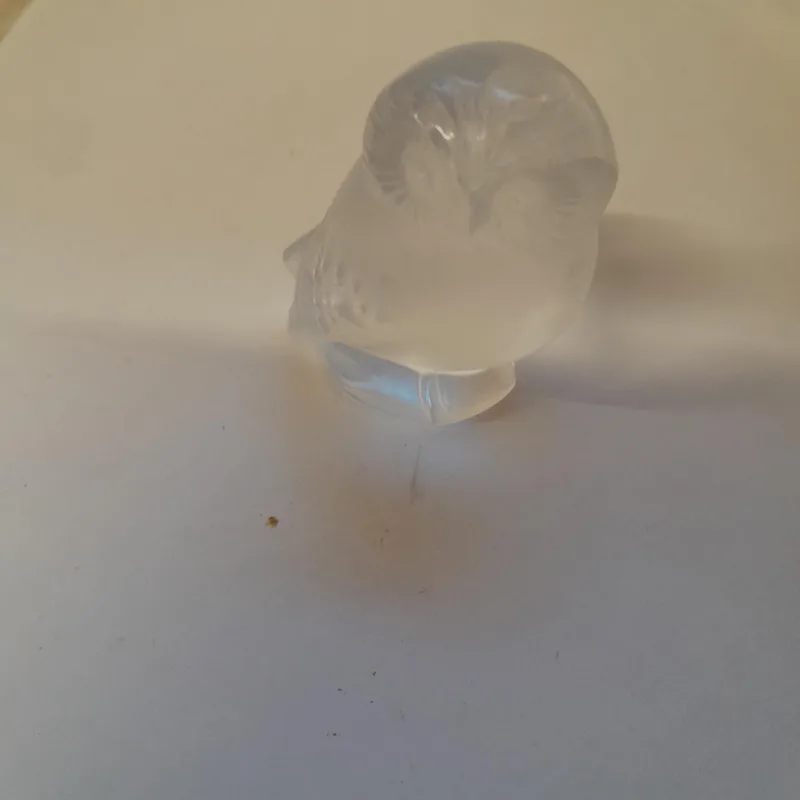 Lalique glass owl in good condition
