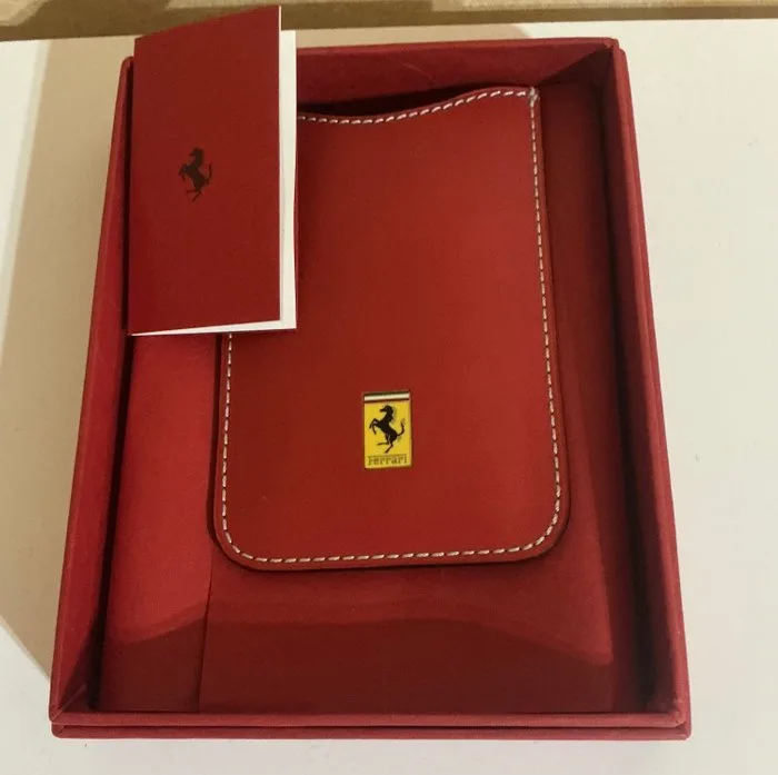 Leather phone - Ferrari - Portatelefono - 2024