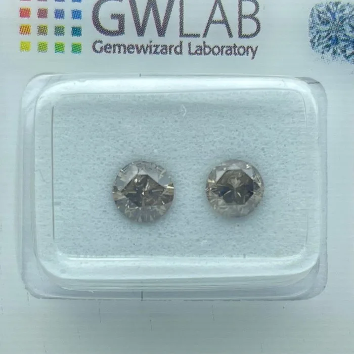 2 pcs Diamond (Natural coloured) - 1.02 ct - Round Brown - I1 - Gemewizard Gemological Laboratory (GWLab)