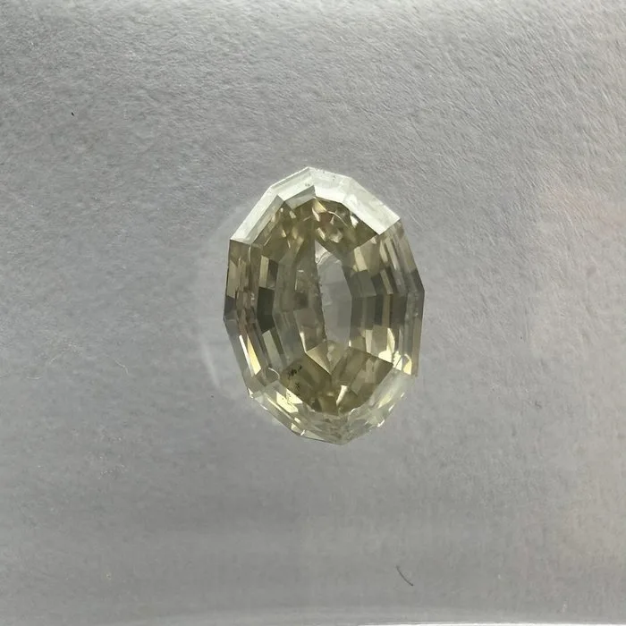 1 pcs Diamond (Natural coloured) - 0.52 ct - Fancy light Greenish Yellow - SI1 - International Gemological Institute (IGI) - Dodecagonal Shape