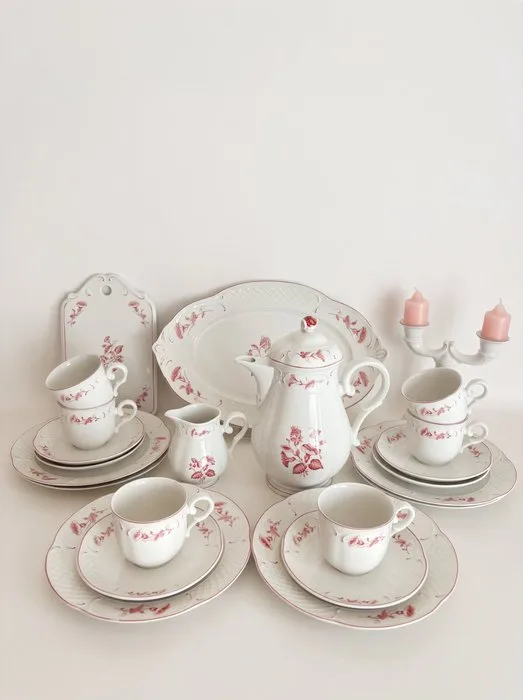 Villeroy & Boch - Coffee set (23) - Porcelain, in very good condition