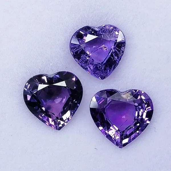 3 pcs Sapphire - 2.01 ct - Instituto Gemólogico Español (IGE) - No Heat Treatment