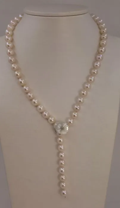 Necklace Silver, 8.5x9mm Bright Akoya pearls