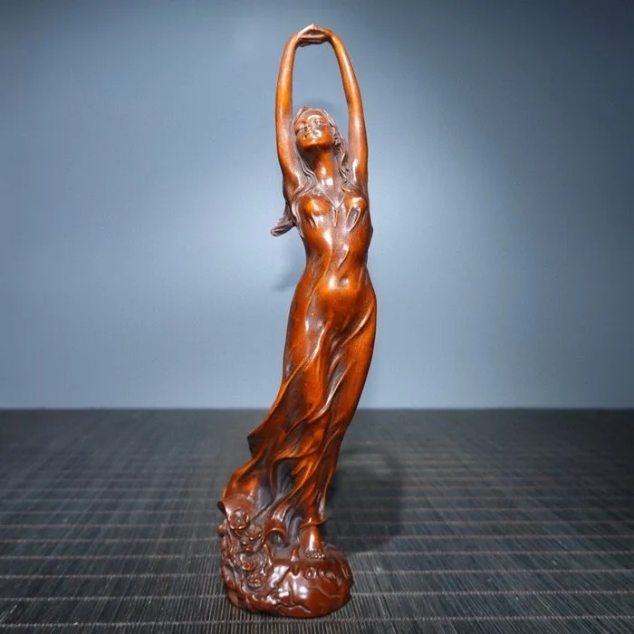 Sculpture, Hand-carved - First Love Girl - 23 cm - Boxwood