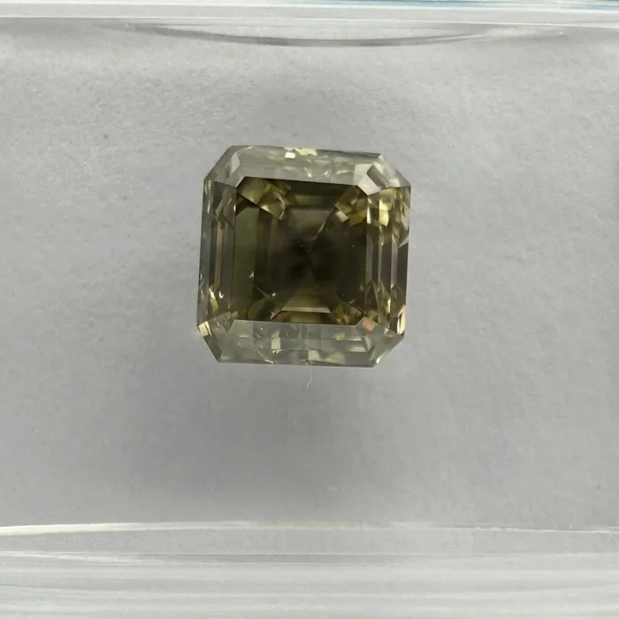 1 pcs Diamond (Natural coloured) - 1.80 ct - Square - Fancy deep Greyish, Greenish Yellow - SI1 - International Gemological Institute (IGI)