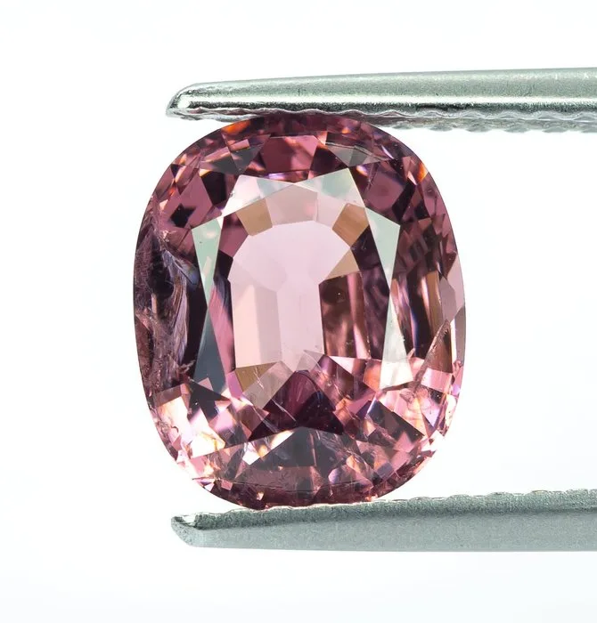 Spinel - 2.69 ct - Antwerp Laboratory for Gemstone Testing (ALGT) - Intense Pink